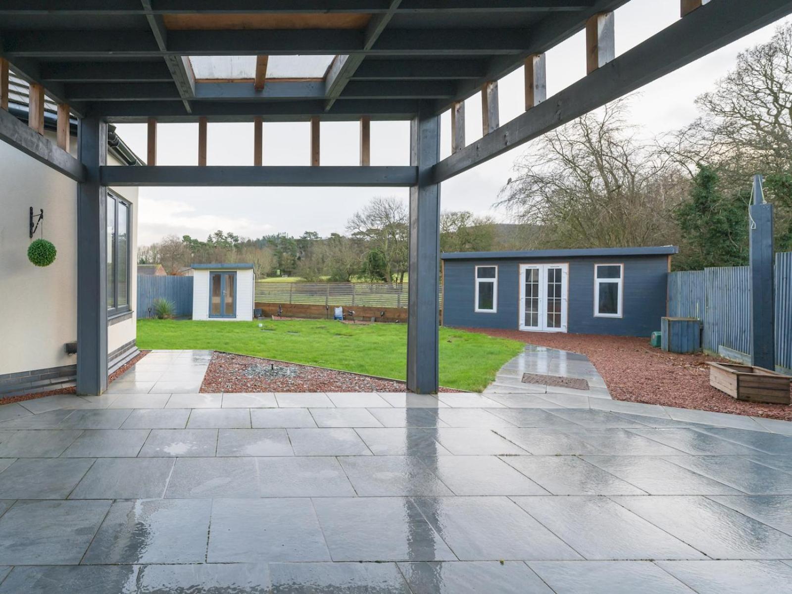 Pass The Keys 4 Bedroom Modern Spacious Home Pontesbury Exterior foto